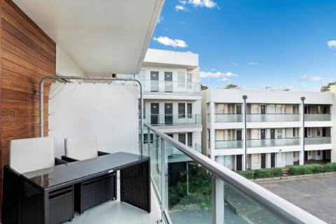 Sur La Plage - Sydneys Hotel 6