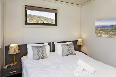 Ecocrackenback 14 Sustainable Luxurious Chalet Close To The Slopes. - Sydneys Hotel 3