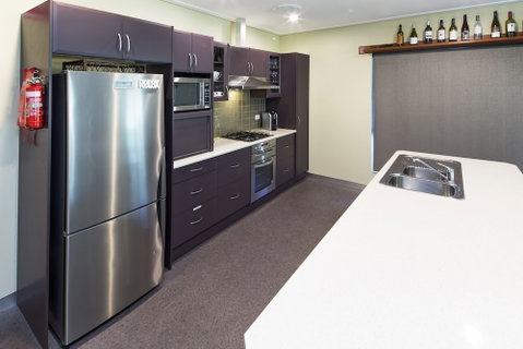 Kickenback Chalet - Contemporary Chalet In The Heart Of Crackenback - Sydneys Hotel 4