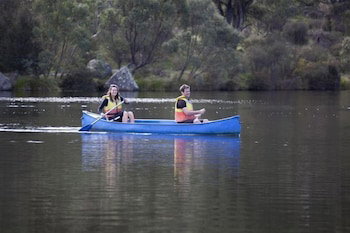 Kickenback Studio - Contemporary Accommodation In The Heart Of Crackenback - Sydneys Hotel 1