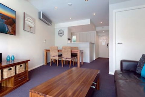 Pacific Blue Apartment 139 265 Sandy Point Road - Sydneys Hotel 0