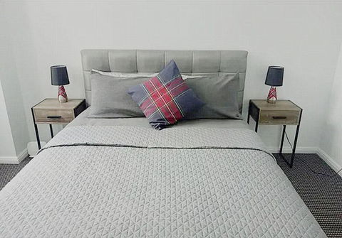 Stylish Waterfront Apt In Rhodes - Sydneys Hotel 4