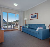 Barrington 713/35-45 Shoal Bay Road - Sydneys Hotel