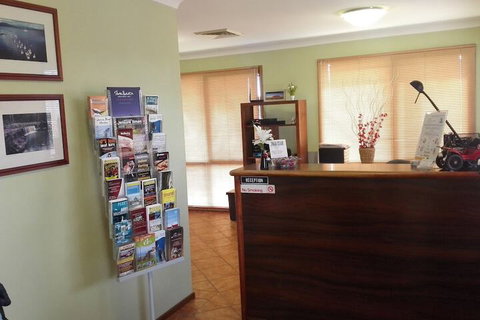 Bomaderry Motor Inn - Sydneys Hotel 2