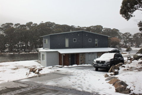 Stillwater Chalet A- Lake Crackenback - Sydneys Hotel 2