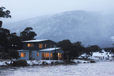 Stillwater Chalet A- Lake Crackenback - Sydneys Hotel 0