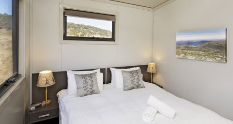 Ecocrackenback 4 'Sustainable Chalet Close To The Slopes - Sydneys Hotel 1