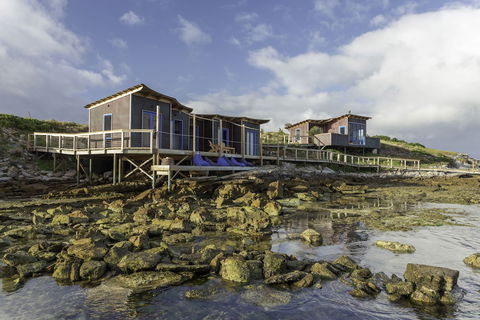 Picnic Island - Sydneys Hotel 5