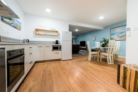 Ulverstone River Edge Apartments - Sydneys Hotel 1