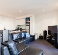 CLAUDE 2BDR Melbourne Apartment