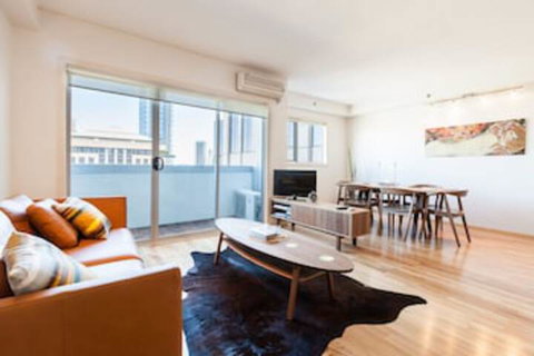 LANCE, 1BDR Melbourne Apartment - Sydneys Hotel 0