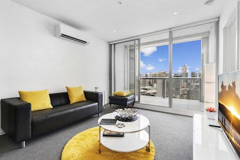 ABIGAIL, 2BDR Docklands Apartment - Sydneys Hotel 0