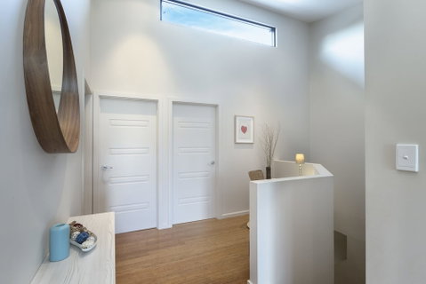 Khione 1 - Modern & Spacious With Views Towards Lake Jindabyne & The Mountains Beyond - Sydneys Hotel 5