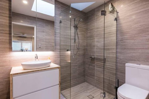 Executive 2 Storey Apartment With Pool - Sydneys Hotel 4