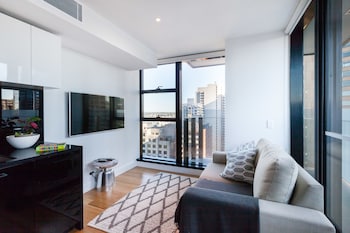LOGAN, 2BDR Melbourne Apartment - Sydneys Hotel 0