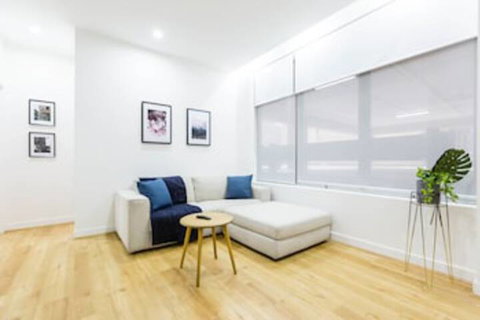HAZEL, 3BDR Melbourne Apartment - Sydneys Hotel 0