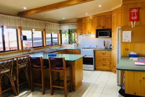 Anglers Reach Lakeside Village - Sydneys Hotel 0