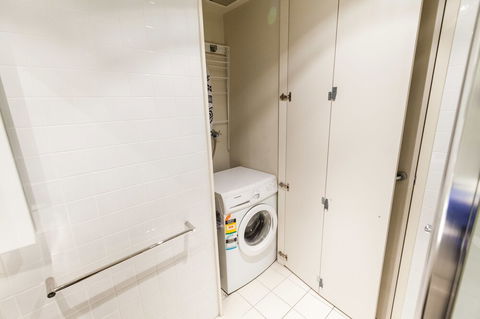 WESLEY, 2BDR Carlton Apartment - Sydneys Hotel 0