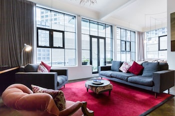CYNTHIA, 2BDR Melbourne Apartment - Sydneys Hotel 0