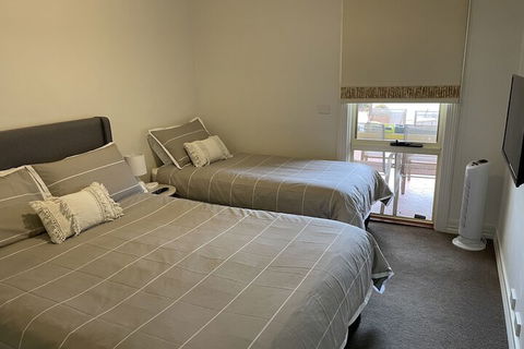 Austral Place 88 Via Merri River - Sydneys Hotel 6