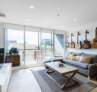 YUKI 1BDR Melbourne Apartment