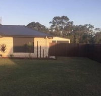 Hervey Bay Holiday Home - Sydneys Hotel