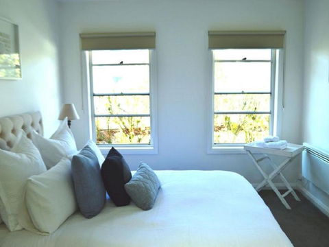 Villa By The Sea - Sydneys Hotel 5