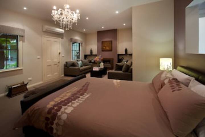 Bullarto VIC Sydneys Hotel