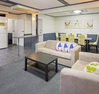 Kirwan 39 - Sydneys Hotel