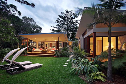 Barefoot At Broken - Sydneys Hotel 7