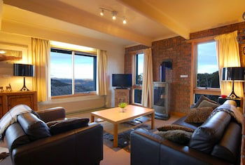 Alpine Haven 1 - Sydneys Hotel 1