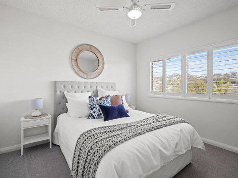 Cumbernauld #12 12 / 12 Terrigal Esp Terrigal - Sydneys Hotel 1