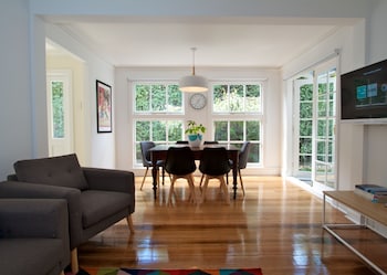 Strahan House - Sydneys Hotel 4