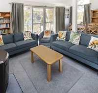 'Matilda' - Spacious  centrally located with great lake views - Sydneys Hotel