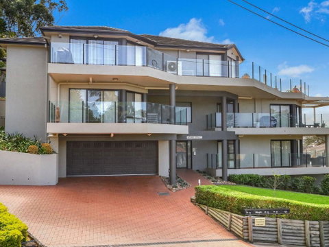 Ash Sienna 2 / 49 Ash Street Terrigal - Sydneys Hotel 1