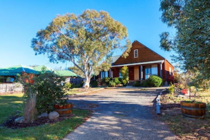 Sawpit Creek NSW Sydneys Hotel