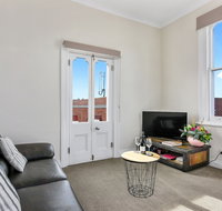Trinity Hill Apartments - Sydneys Hotel