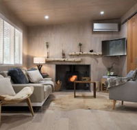 Bainbridge Cottage - Sydneys Hotel