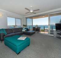 Sundeck Unit 7 - Shoal Bay - Sydneys Hotel