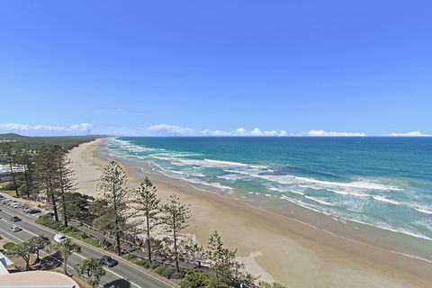 Growder Court 3 - Coolum Beach QLD - Sydneys Hotel 0