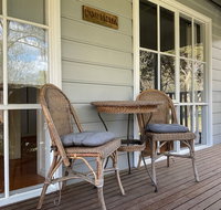 Corinda Cottage - 4 bedroom pet friendly - Sydneys Hotel