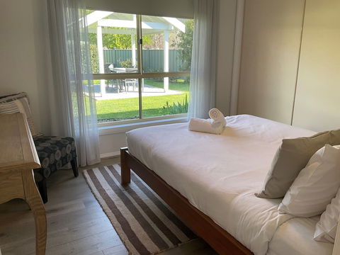 Valley View Townhouse - On The RAIL TRAIL - Sydneys Hotel 1