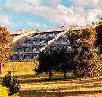 Horizons 418 - Lake Jindabyne Waterfront - Sydneys Hotel