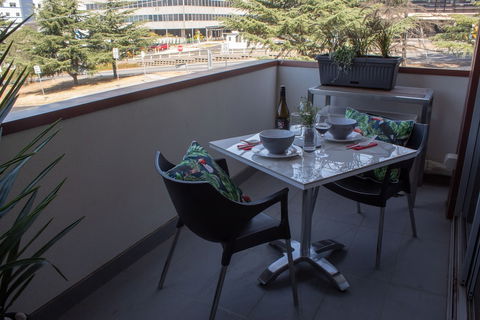 Accommodation Heidelberg - Sydneys Hotel 0