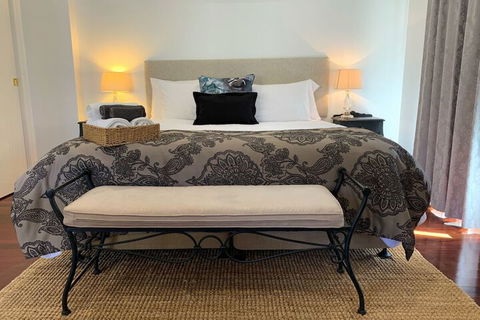 Country Mile Escape - Sydneys Hotel 3