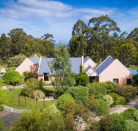 Parnella Kettering - Sydneys Hotel