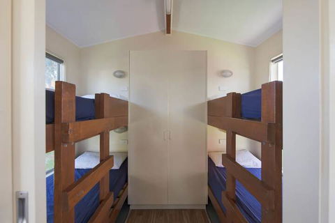 Big4 West Beach Parks - Sydneys Hotel 6