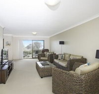 TRADEWINDS 1 - Sydneys Hotel