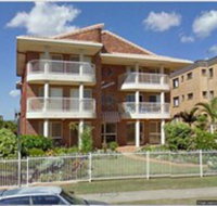 Saint Bernadine - Sydneys Hotel