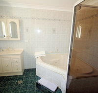 Casa Del Sol Near Centre of Jindabyne - Sydneys Hotel